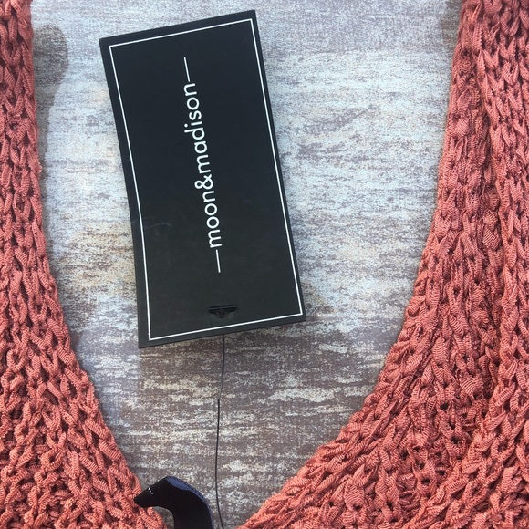 Knitted Tank Top - Picture 3 of 4